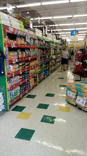 Pet Supply Store «Pet Supplies Plus», reviews and photos, 26230 Hoover Rd, Warren, MI 48089, USA