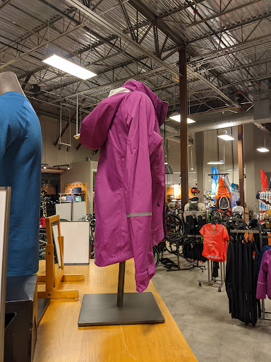 Camping Store «REI», reviews and photos, 11950 Grand Commons Ave, Fairfax, VA 22030, USA