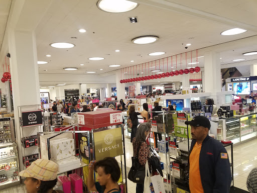 Shopping Mall «Los Cerritos Center», reviews and photos, 239 Los Cerritos Center, Cerritos, CA 90703, USA