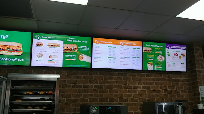 Comments and reviews of Subway