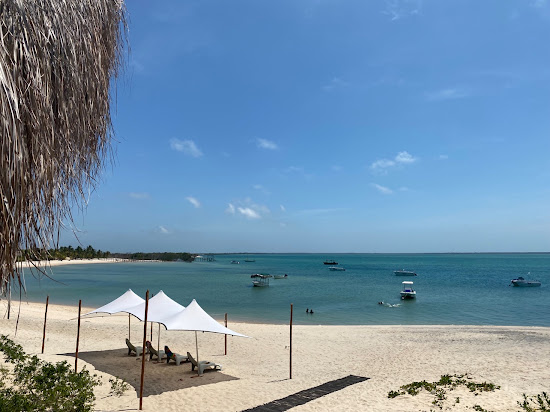 Laisse Beach