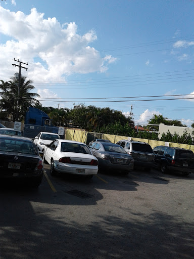 Laundromat «Coral Way Lavanderia Coin Laundry», reviews and photos, 1313 SW 22nd St, Miami, FL 33145, USA