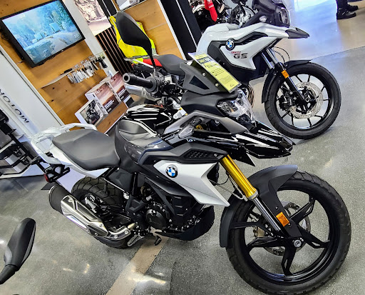 BMW Motorcycle Dealer «BMW Motorcycles of Riverside», reviews and photos, 7740 Indiana Ave, Riverside, CA 92504, USA