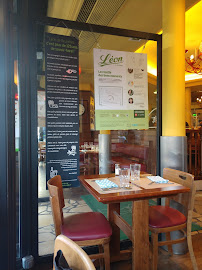 Atmosphère du Restaurant Léon - Saint Germain à Paris - n°10