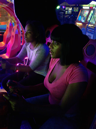 Bowling Alley «Bowlero Lanes Fun Center», reviews and photos, 4398 Monroe St, Toledo, OH 43613, USA