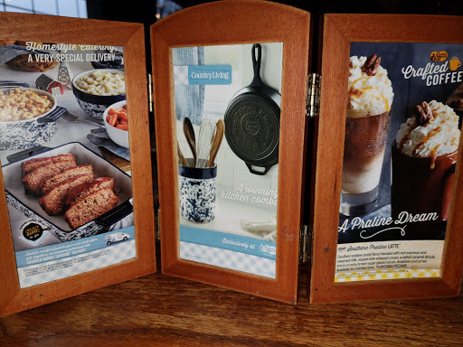 American Restaurant «Cracker Barrel Old Country Store», reviews and photos, 2140 Mana Ct, Rock Hill, SC 29730, USA