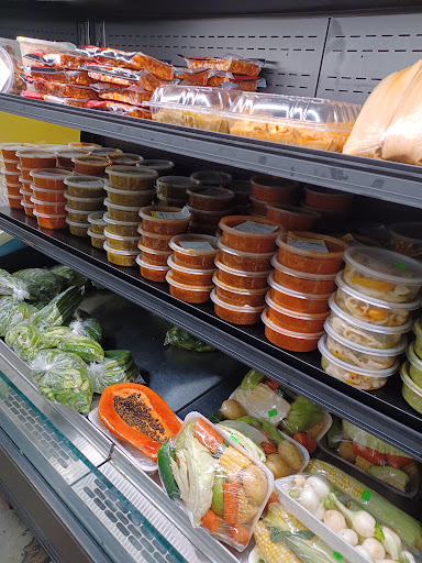 Mexican Grocery Store «La Huerta Mexican & Latin Market», reviews and photos, 405 E Smith St, Kent, WA 98030, USA