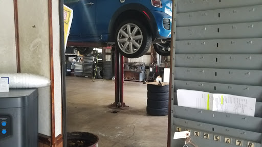 Car Repair and Maintenance «Village Tire & Auto», reviews and photos, N 172 W 12185 Division Rd, Germantown, WI 53022, USA