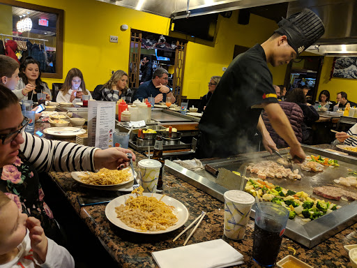 Shopping Mall «Route 18 Shopping Center», reviews and photos, 1020 NJ-18, East Brunswick, NJ 08816, USA