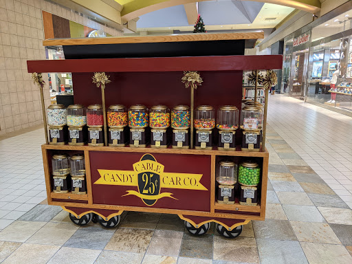 Shoe Store «Famous Footwear», reviews and photos, 831 Lancaster Dr NE, Salem, OR 97301, USA