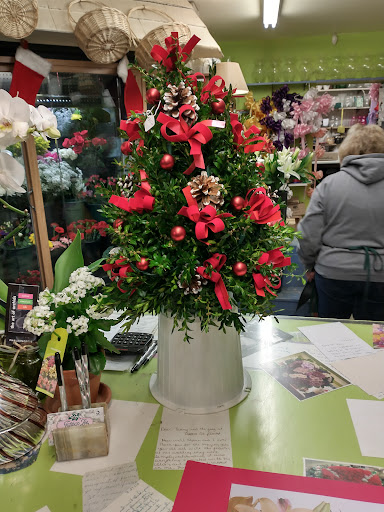 Florist «Tappan Zee Florist», reviews and photos, 176 Main St, Nyack, NY 10960, USA