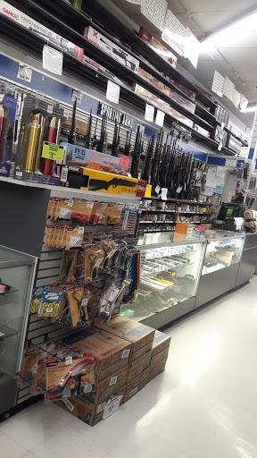 Sporting Goods Store «Big 5 Sporting Goods - Fresno», reviews and photos, 5488 N Blackstone Ave, Fresno, CA 93710, USA