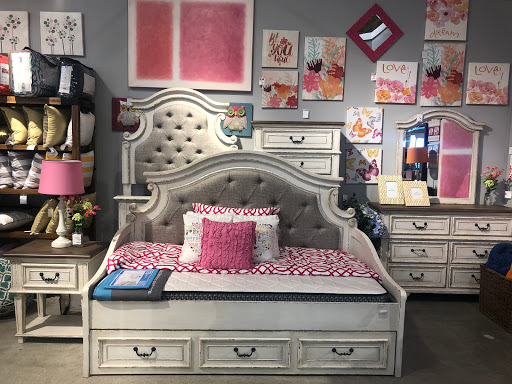 Furniture Store «Ashley HomeStore», reviews and photos, 80 Nardozzi Pl, New Rochelle, NY 10801, USA