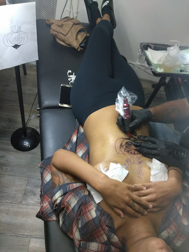 Explore last name tattoos ideas, creative tattoo ideas in Atlanta, available at Iron Palm Tattoos & Body Piercing Atlanta