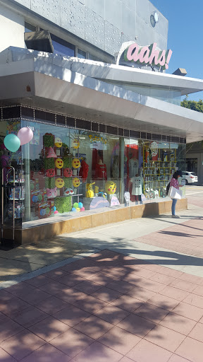 Gift Shop «Aahs! The Ultimate Gift Store», reviews and photos, 1090 Westwood Blvd, Los Angeles, CA 90024, USA