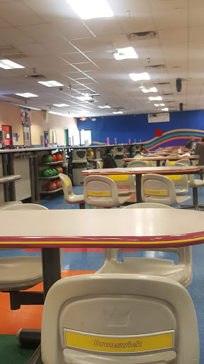 Bowling Alley «Classic Bowl», reviews and photos, 11707 Round Lake Blvd NW, Coon Rapids, MN 55433, USA