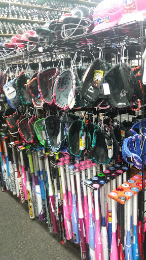 Sporting Goods Store «Play It Again Sports - Schaumburg , IL», reviews and photos, 1127 S Roselle Rd, Schaumburg, IL 60193, USA