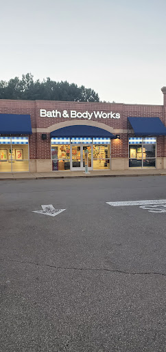 Beauty Supply Store «Bath & Body Works», reviews and photos, 134 Woodstock Square Ave, Woodstock, GA 30189, USA