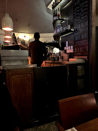 Atmosphère du Restaurant français Café Le Papillon à Paris - n°15