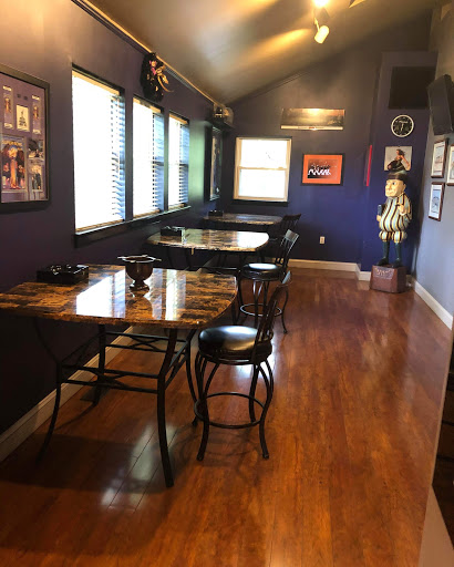 Tobacco Shop «Humidour Cigar Shoppe», reviews and photos, 2 Sherwood Rd, Cockeysville, MD 21030, USA