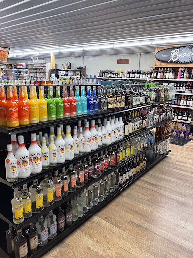 Liquor Store «Hillbilly Liquor & Wine», reviews and photos, 211 US-641, Camden, TN 38320, USA