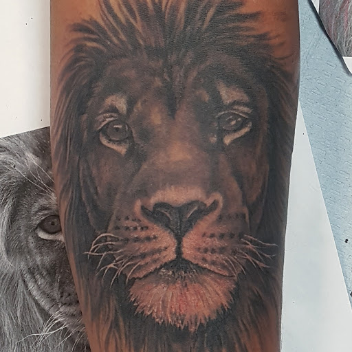 Explore mother of 5 tattoo ideas, creative tattoo ideas in Pittsburg, available at Delta Art & Tattoo