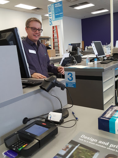Print Shop «FedEx Office Print & Ship Center», reviews and photos, 8325 W Bell Rd, Peoria, AZ 85382, USA