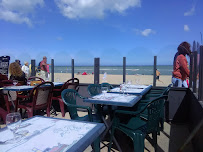 Atmosphère du Restaurant de fruits de mer Le Bistrot de la Plage à Dunkerque - n°13