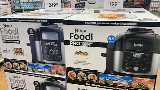 Department Store «Bed Bath & Beyond», reviews and photos, 141 Highlands Blvd Dr, Manchester, MO 63011, USA