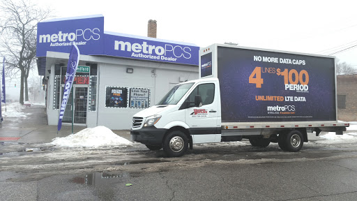 Cell Phone Store «MetroPCS», reviews and photos, 22041 Grand River Ave, Detroit, MI 48219, USA