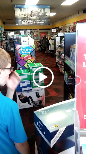 Video Game Store «GameStop», reviews and photos, 15270 Silver Pkwy, Fenton, MI 48430, USA