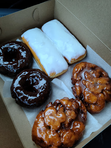Donut Shop «Glaze Donut Company», reviews and photos, 1292 Rickert Dr #104, Naperville, IL 60540, USA