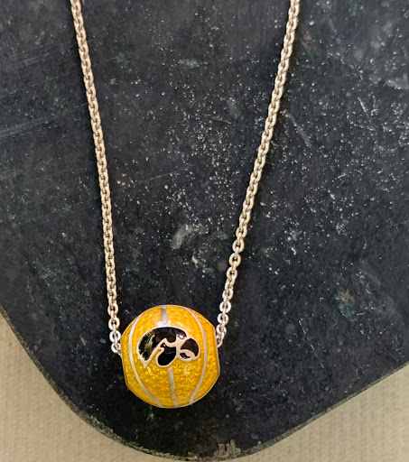 Jeweler «Hands Jewelers», reviews and photos, 109 E Washington St, Iowa City, IA 52240, USA