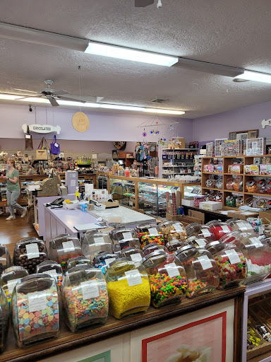 Candy Store «Wayside Country Store», reviews and photos, 1015 Boston Post Rd E #1, Marlborough, MA 01752, USA