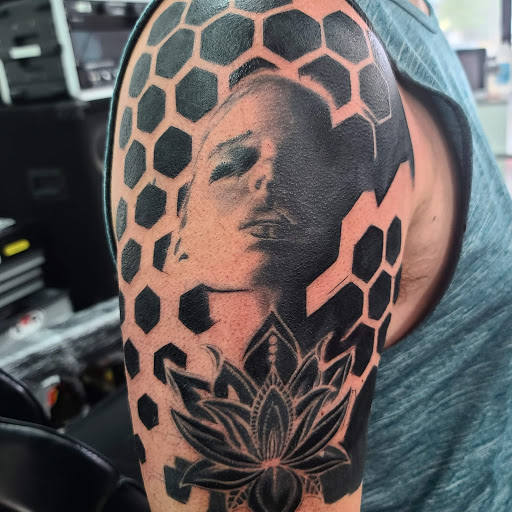 Tattoo Shop «Tattoo Image», reviews and photos, 1550 W 84th St #12, Hialeah, FL 33014, USA