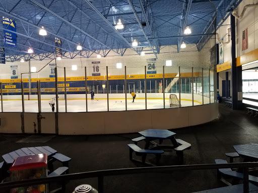 Outlet Mall «St. Louis Outlet Mall», reviews and photos, 5555 St.Louis Mills Blvd, Hazelwood, MO 63042, USA