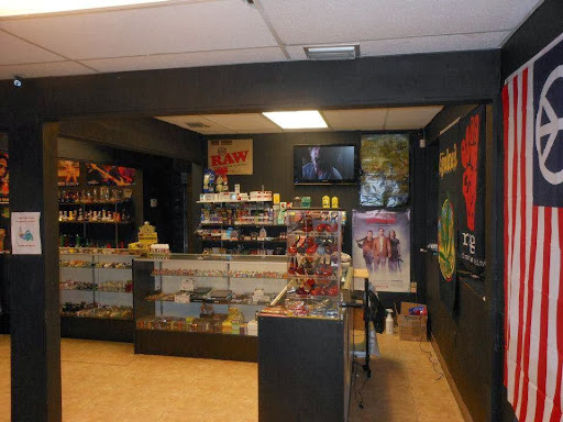 Tobacco Shop «Amsterdam Smoke Shop», reviews and photos, 510 W Court St, Seguin, TX 78155, USA