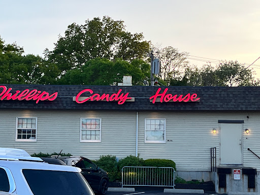 Bowling Alley «Boston Bowl», reviews and photos, 820 William T Morrissey Blvd, Dorchester, MA 02122, USA