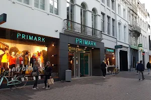 Primark image