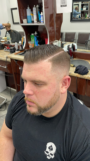 Barber Shop «Garys Royal barber shop», reviews and photos, 428 Mamaroneck Ave, Mamaroneck, NY 10543, USA