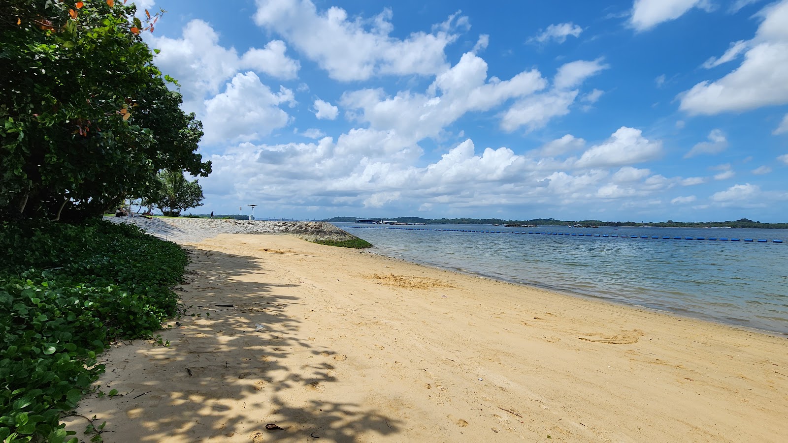 Photo of Pasir Ris Beach amenities area