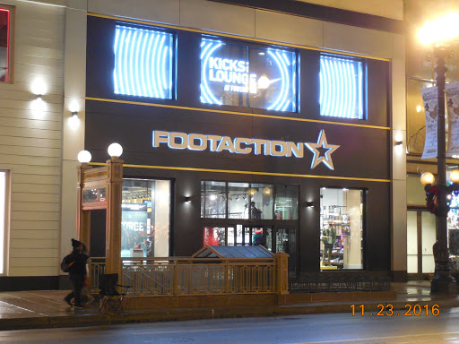Shoe Store «Footaction», reviews and photos, 32 S State St, Chicago, IL 60603, USA
