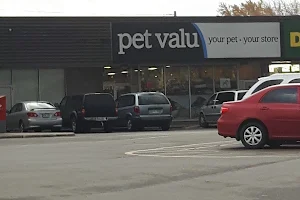 Pet Valu image