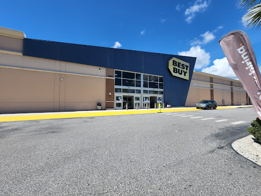 Electronics Store «Best Buy», reviews and photos, 1620 W Osceola Pkwy, Kissimmee, FL 34741, USA