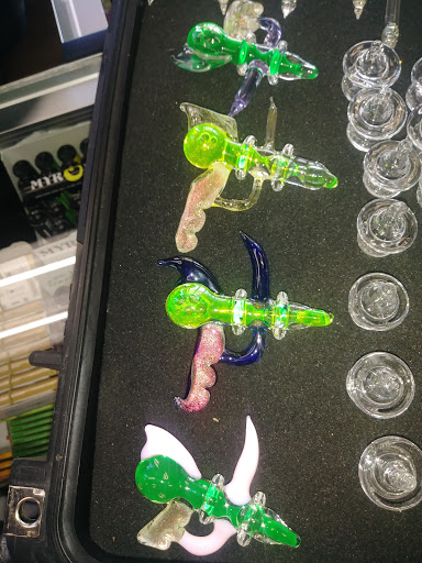 Tobacco Shop «407 Smoke Shop», reviews and photos, 4316 Curry Ford Rd, Orlando, FL 32806, USA