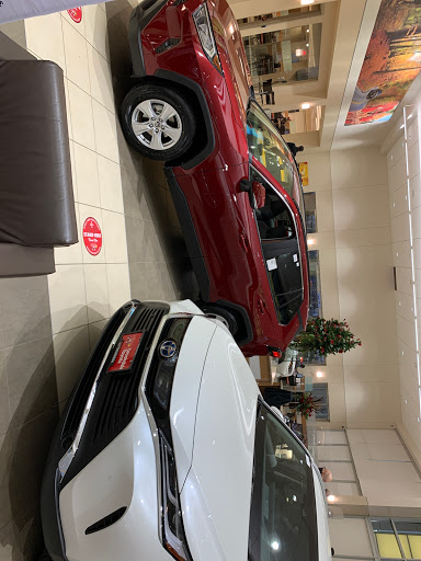Toyota Dealer «Luther Brookdale Toyota», reviews and photos, 6700 Brooklyn Blvd, Brooklyn Center, MN 55429, USA