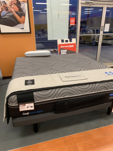 Mattress Store «Mattress Firm Woodlake Crossing», reviews and photos, 6914 W Farm to Market Rd 78 #103, San Antonio, TX 78244, USA