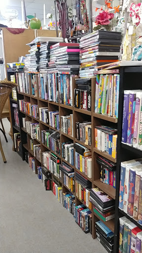 Thrift Store «Jazzy & Mumbos Thrift Store», reviews and photos, 123 Center Ave E, Dilworth, MN 56529, USA