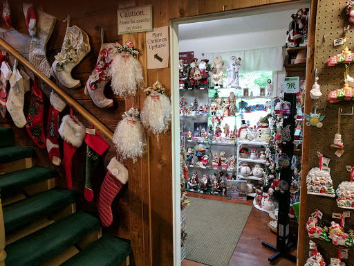 Gift Shop «Beach Basket Gift, Clothing & Christmas Shop», reviews and photos, 4102 Harborview Dr, Gig Harbor, WA 98332, USA