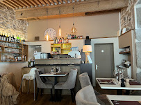 Atmosphère du Restaurant LA TABLE DE PERRAUD à Lons-le-Saunier - n°2